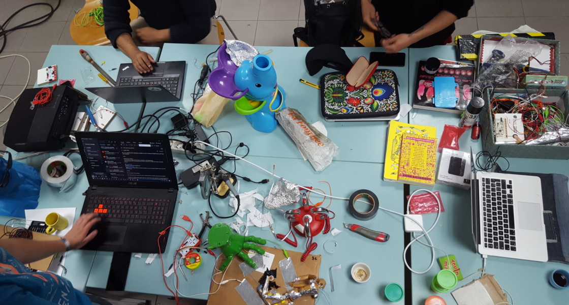 MAKEY MAKEY